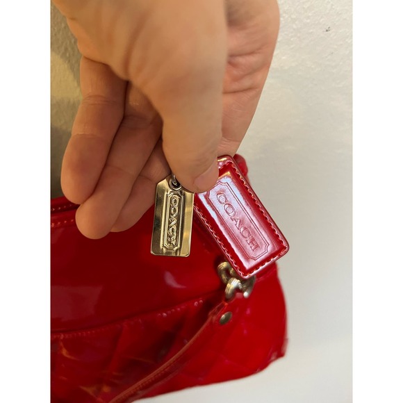 Coach Poppy Red Patent Leather Hangbag NWOT - Picture 10 of 12